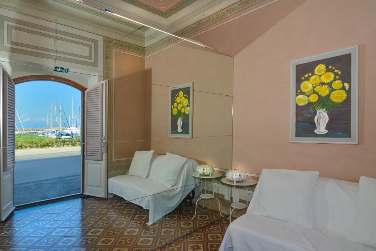 Villino Ermione Hotel Marina Di Pisa Exterior photo